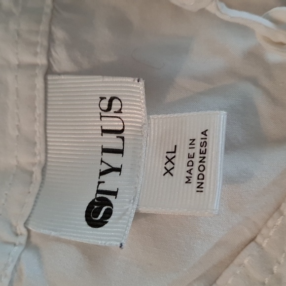 5/$15 STYLUS XXL ladies long-sleeved, Drawstring V-neck, 2 front pockets, EUC - Picture 6 of 7